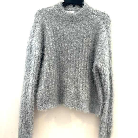 Candies Soft Fluffy Silver Grey Size Large Sweater. Excellent Quality & Comfort - Picture 11 of 13